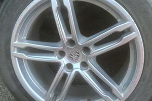 Cerchi in lega Porsche