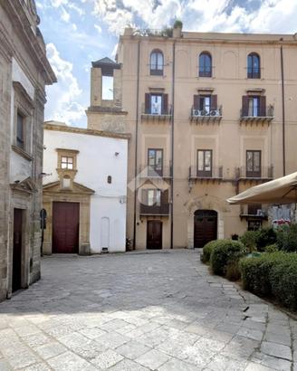 2 LOCALI A PALERMO