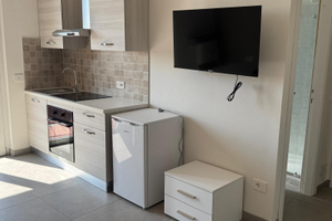 Monolocale arredato a Cairate