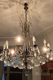 Lampadario classico con pendenti in cristallo