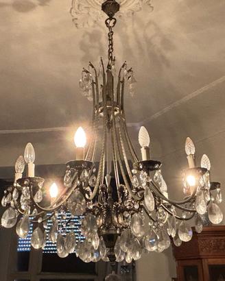 Lampadario classico con pendenti in cristallo
