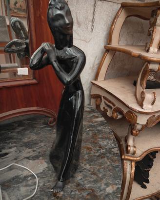 statua in ceramica con etichetta Perugia rometti