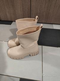 stivali donna tipo anfibi