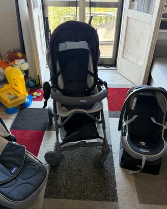 Trio Chicco completo- Isofix come nuovo
