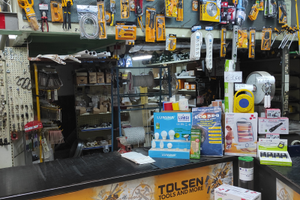 Attività di Ferramenta