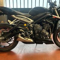 Triumph street triple rs
