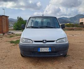 Peugeot Ranch 2.0 HDi 5p. XT