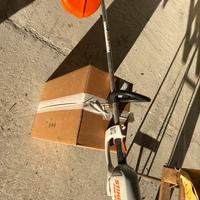 Stihl FSE81 Decespugliatore eletrico
