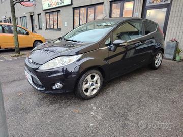 FORD Fiesta 1.4 TDCi 70CV 3 porte Titanium NEOPA