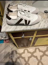 Scarpe lv mai usate