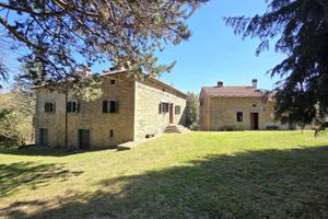Villa di 631 m² con più di 5 locali e box auto dop