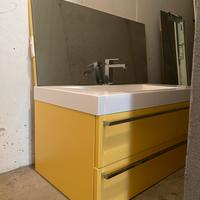Mobile bagno con specchio