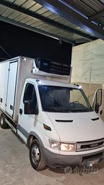 IVECO FURGONE ISOTERMICO CON GRUPPO FRIGORIFERO