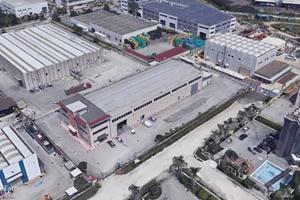 Immobile di 1350 m² a Teverola
