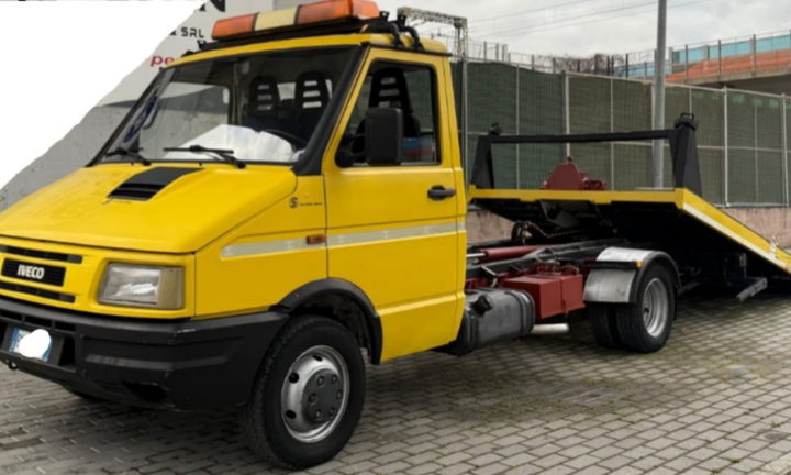 Iveco Daily 49.10 Carroattrezzi