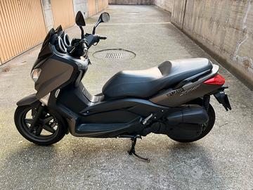 Yamaha XMax 125