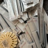 Pennelli sia per trucco per per le unghie