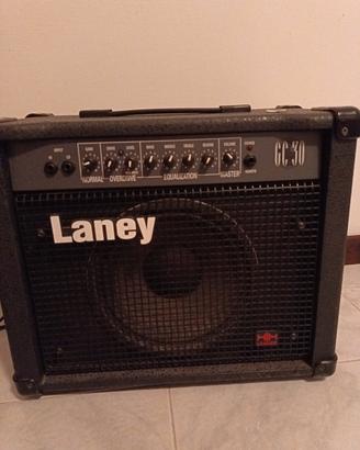 Amplificatore per chitarra 
