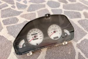 Quadro strumenti tachimetro conta km  Peugeot 106