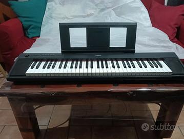 Tastiera Yamaha Piaggero NP-12B 61 tasti dinamici
