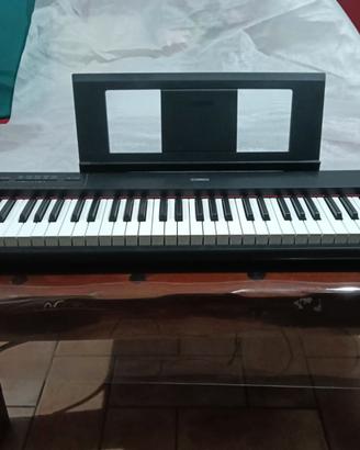 Tastiera Yamaha Piaggero NP-12B 61 tasti dinamici