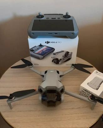 DJI mini 4 pro doppia batteria