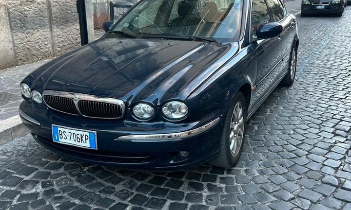 Jaguar X-type 2.5 benzina