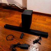 Soundbar LG con subwoofer