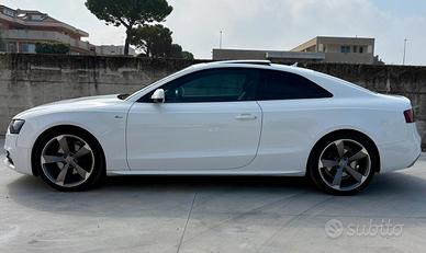 Audi A5 2.0 Tdi Quattro S-Tronic S-Line Coupè
