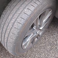 gomme 225/55/19 99v