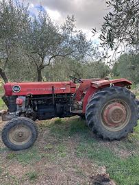 Trattore Massej-Ferguson 164. 65hp