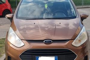 Ford B-MAX  Auto in buone condizioni marciante