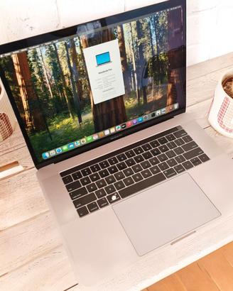 MacBook Pro APPLE 2019 i9 32 GB SSD 2TB VEGA 4GB