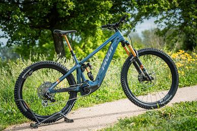 ebike enduro PIVOT SHUTTLE LT TEAM tg L 2025