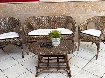 set divanetti per esterno,poltrone, tavolino