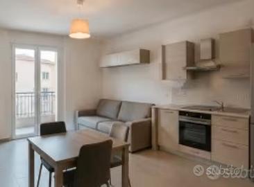 BILOCALE con BALCONE - TORRE ANGELA