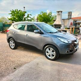 yundai ix35 anno 2012 1700 diesel 115 CV 