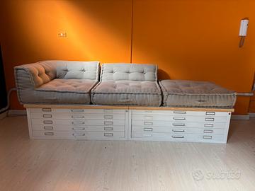 Divano cassettiera per grandi formati