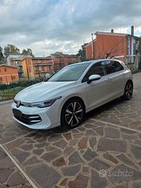 SUBENTRO NOLEGGIO –Volkswagen Golf 1.5 TSI eHybrid