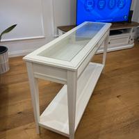 Consolle in legno laccato bianco