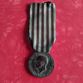 militaria