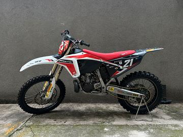 YZ 250 2T 2019 Vestita FANTIC