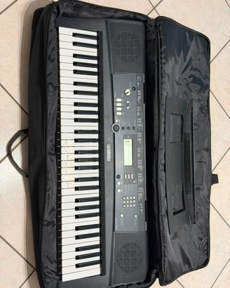 Pianola professionale EZ-220 Yamaha