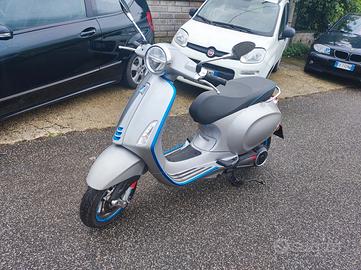 PIAGGIO VESPA PURE ELETTRIC 70KM/H