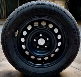 4 gomme invernali con cerchio del 16