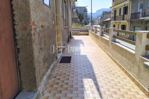 Casa indipendente a Saponara 5 locali