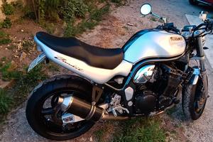 Moto  suzuki