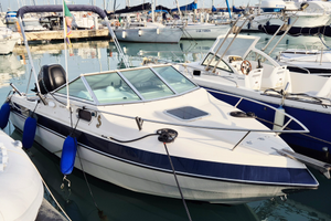 Motoscafo Glastron SSV 215