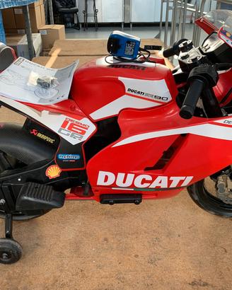 Moto Ducati elettrica by Peg Perego