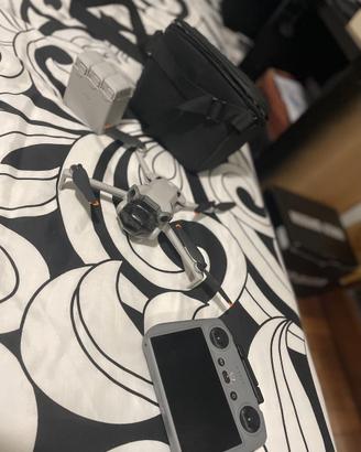 Dji Mini 4 Pro Fly More Combo PRATICAMENTE NUOVO